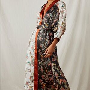 HAH PRINTED LONGLINE CAFTAN BILLOWY SILHOUETTE BUTTERFLY PRINT BELTED SIZE XS